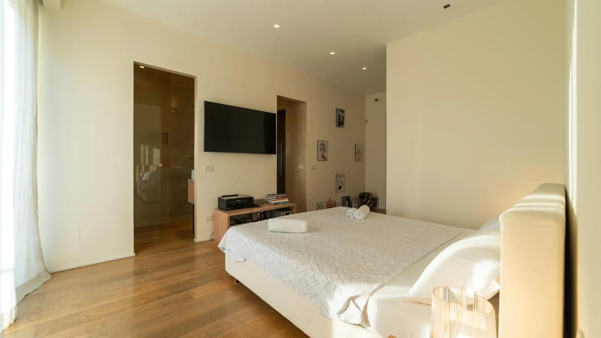 Luxury Penthouse With Stunning View And Hammam Apartment Milan