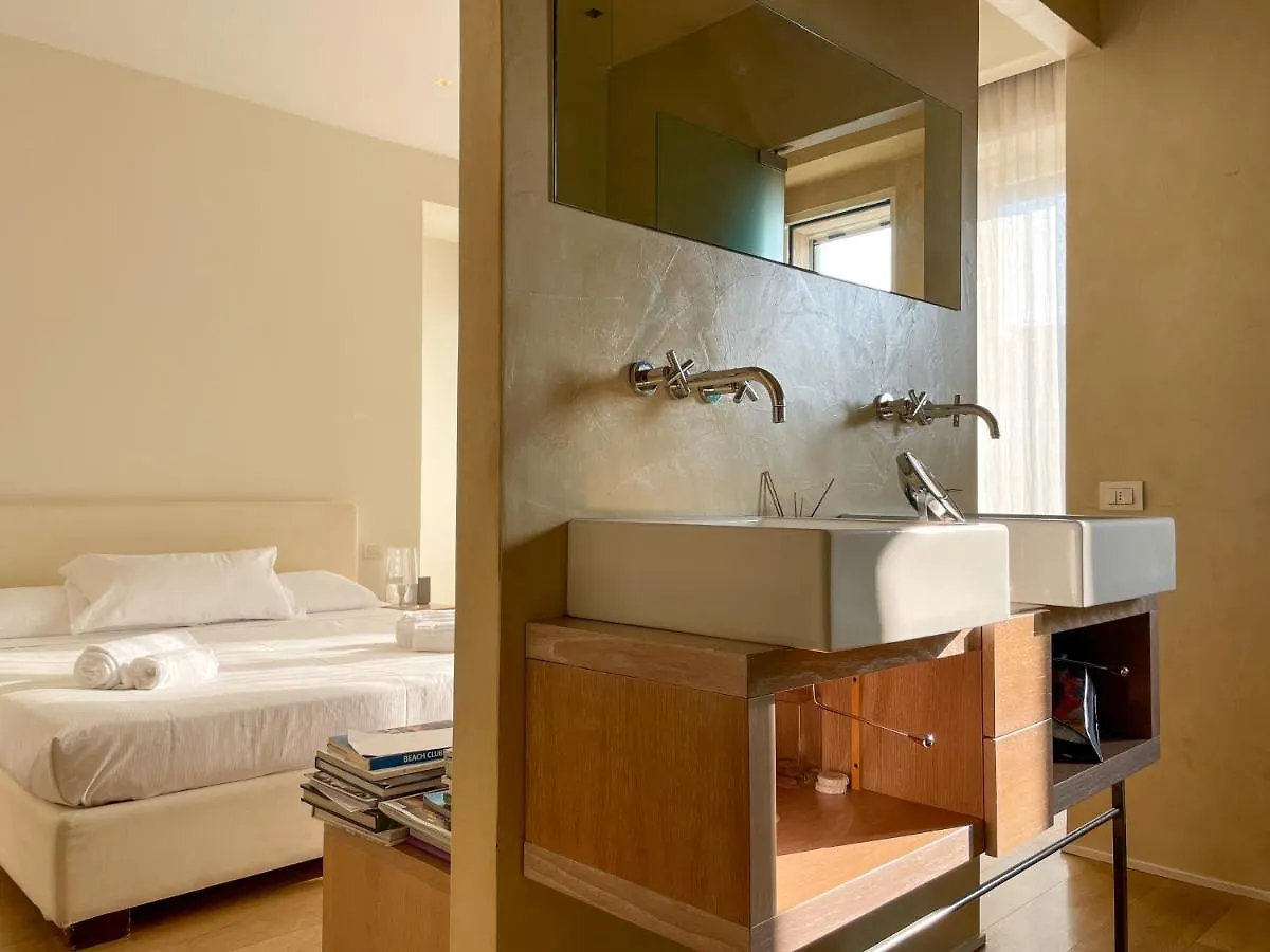 Luxury Penthouse With Stunning View And Hammam Apartment Milan