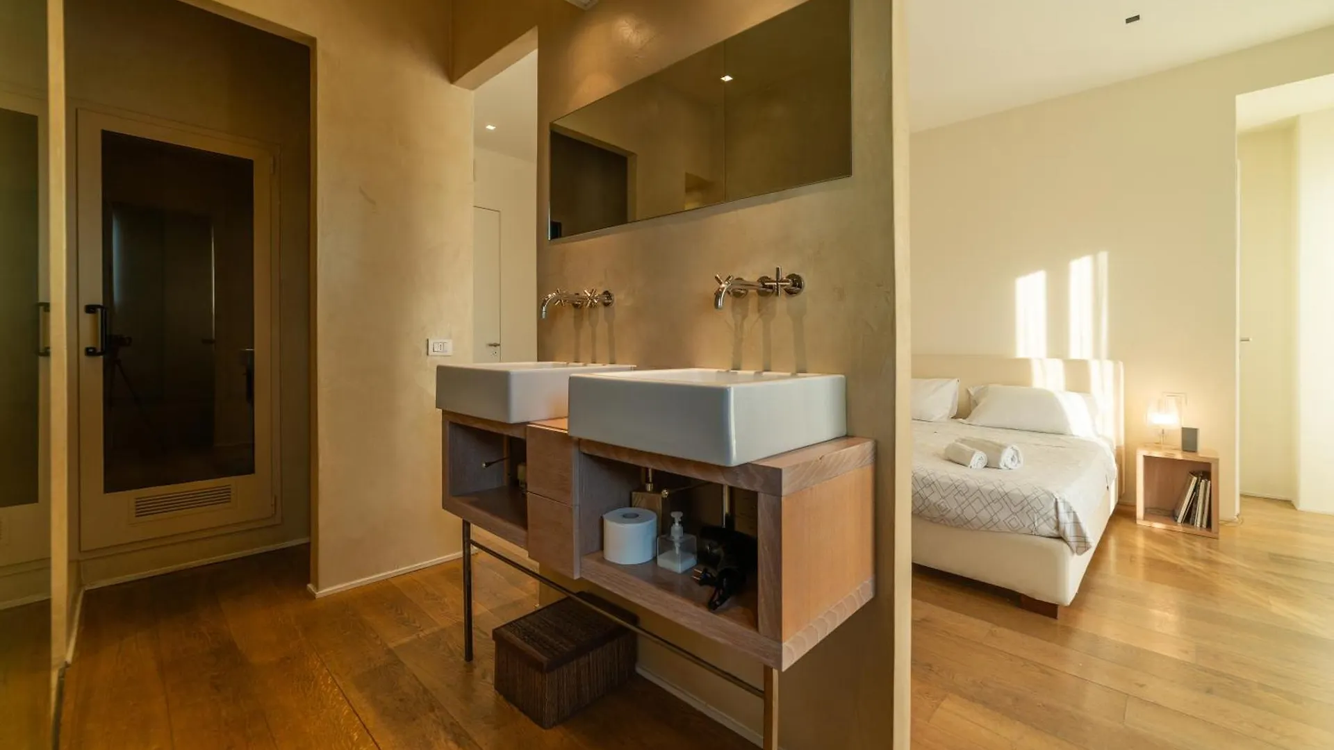 Luxury Penthouse With Stunning View And Hammam Apartment Milan