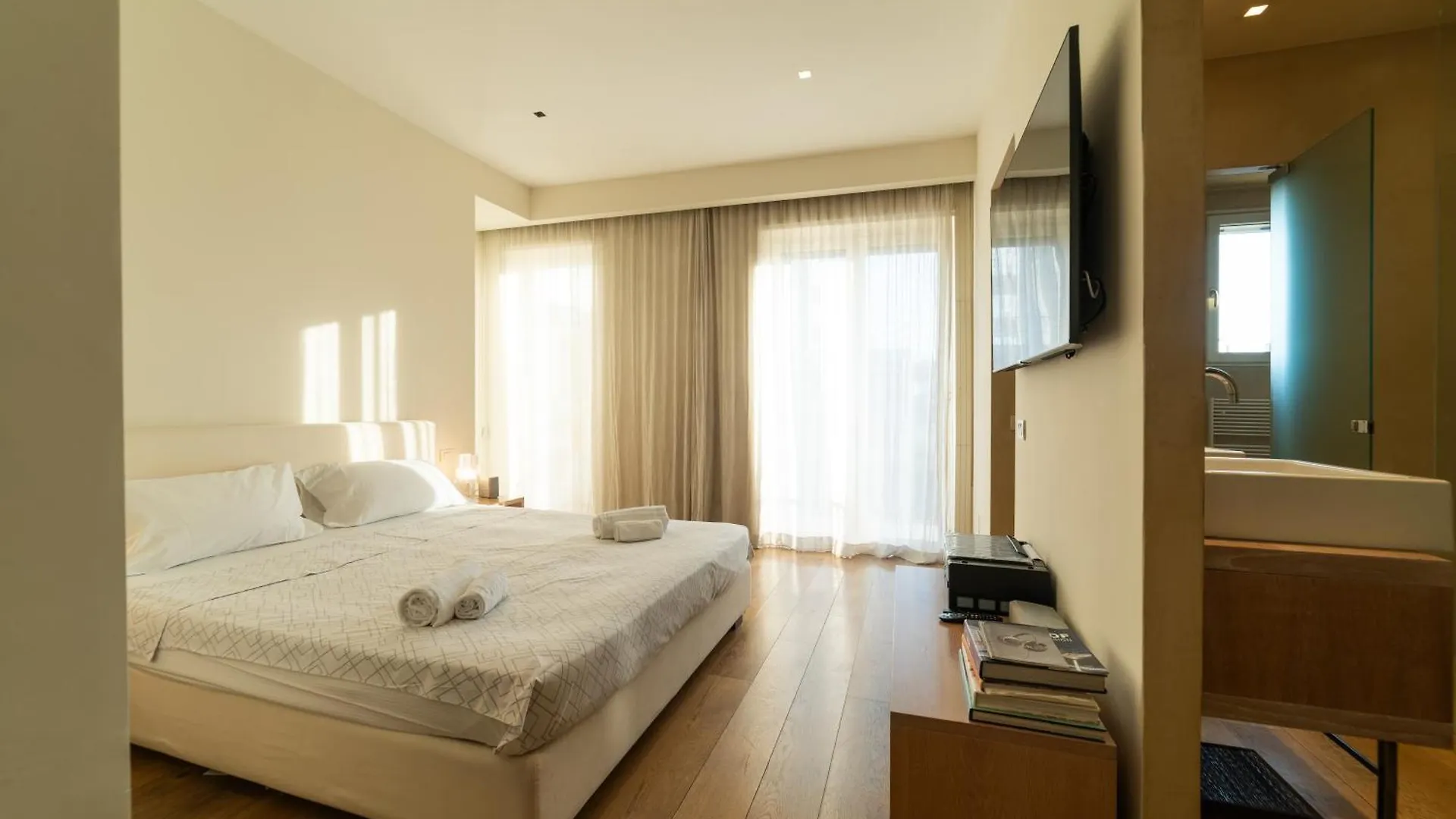 Luxury Penthouse With Stunning View And Hammam Apartment Milan