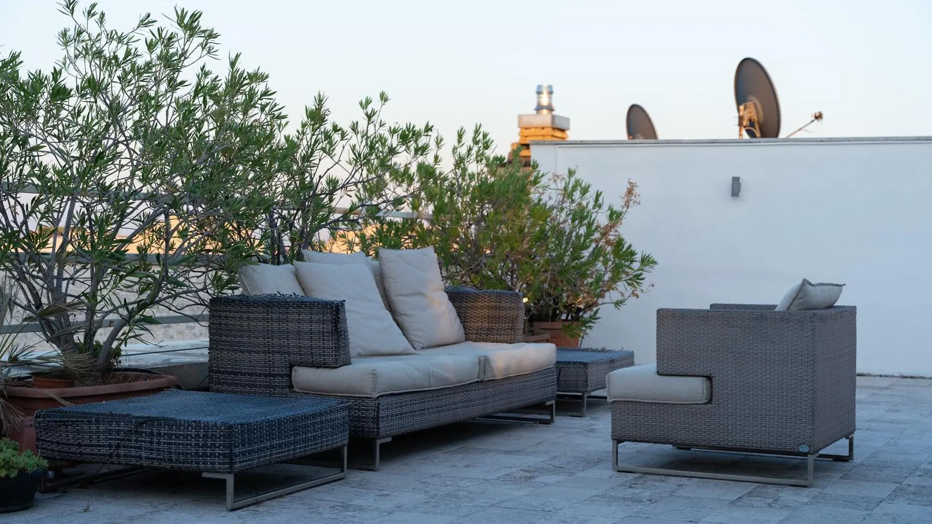 Luxury Penthouse With Stunning View And Hammam Apartment Milan